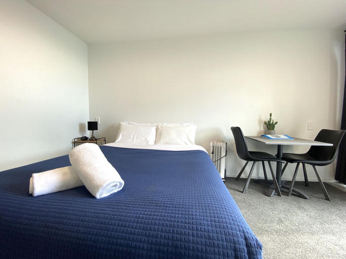 Bedroom 2, Galaxy Lake View 2 Bedrooms, Mackenzie