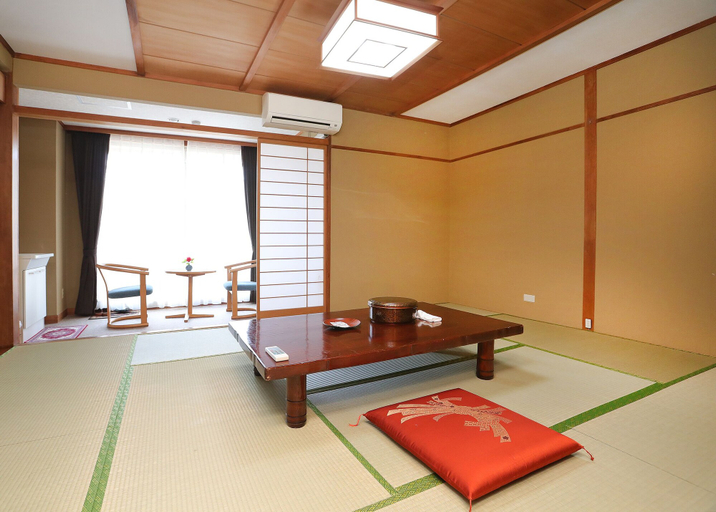 Bedroom 2, Raki Onsenryokan, Yamanouchi