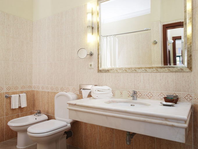 Bathroom 4, voco Formosa Park – Algarve, Loulé