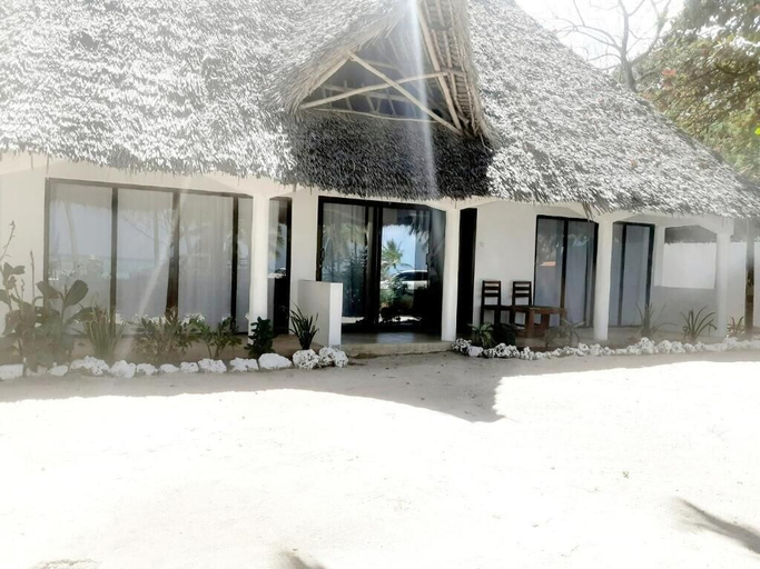 Exterior & Views 2, Maua beach lodge, Kusini