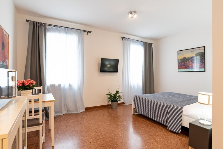 Bedroom 4, Marinali Rooms, Vicenza