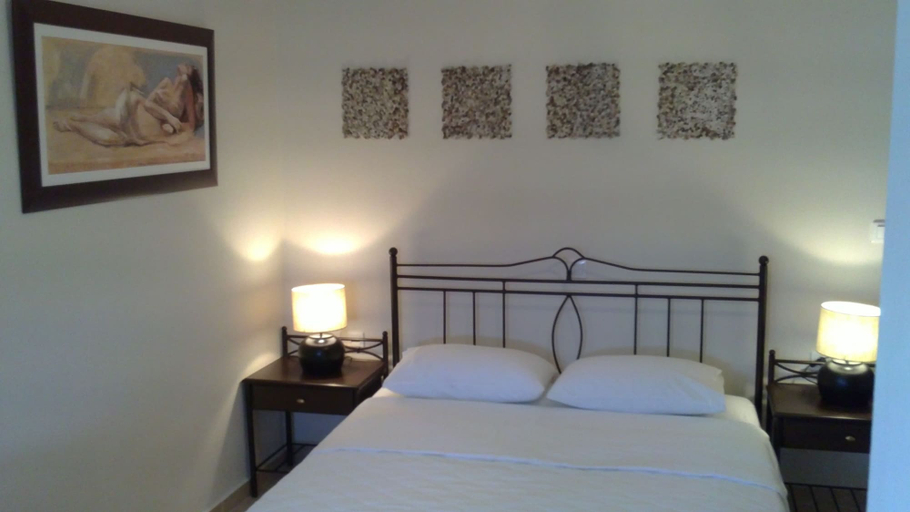 Bedroom 3, Villa Del Lago, West Macedonia