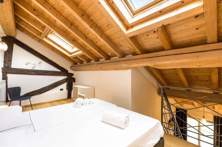 Bedroom 3, Palazzo Odescalchi, Como
