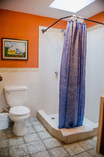 Bathroom 3, Hotel Casa Rustica, Antigua Guatemala