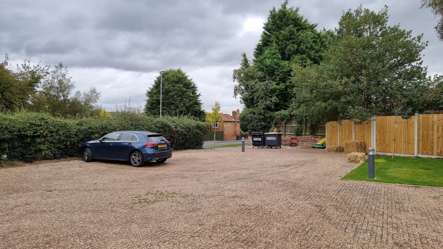 Others 4, The Plough Retreat, Nottinghamshire