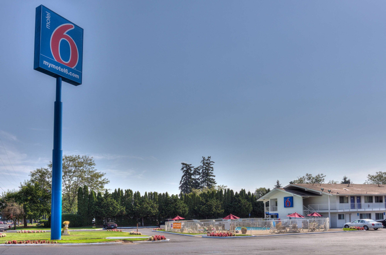 Exterior & Views 2, Motel 6 Tigard, OR - Portland South - Lake Oswego, Washington