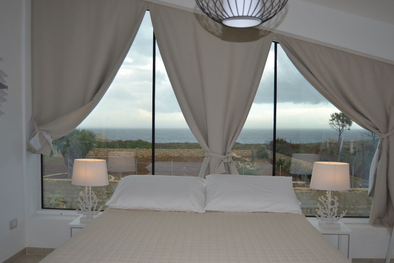 Bedroom 5, Coralli del Plemmirio, Syracuse