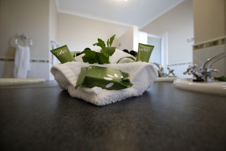 Bathroom 3, Long Beach Lodge, Walvisbay Rural