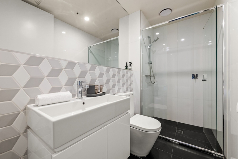 Bathroom 4, StayCentral - Hawthorn East - Study, 2 Car spaces, Melbourne