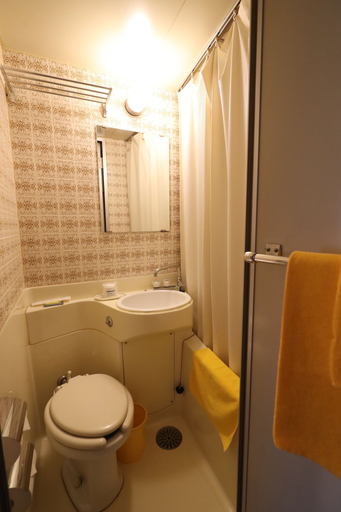Bathroom 4, Hotel New Yama, Nagano
