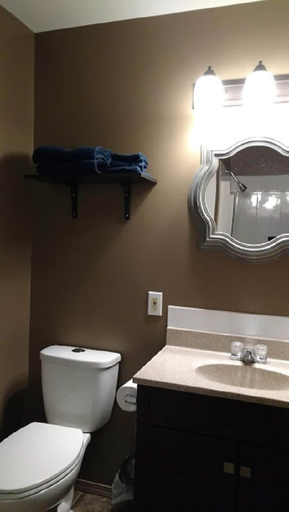 Bathroom 4, 99 Mile Motel, Cariboo