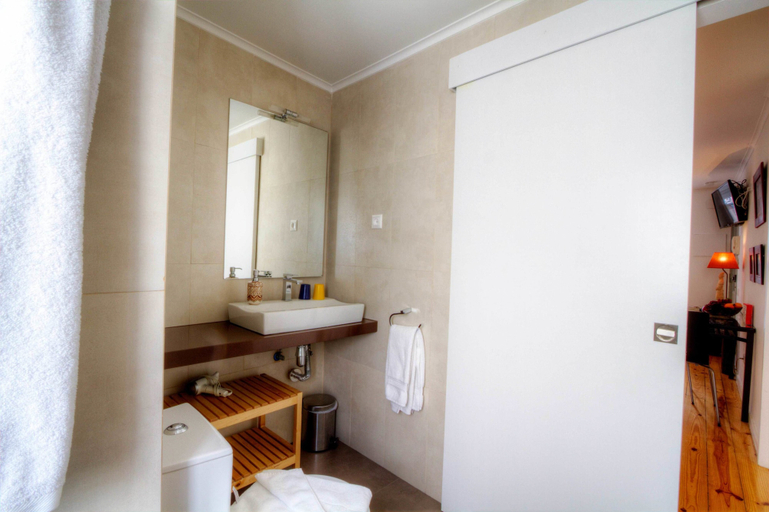 Bathroom 3, Sao Miguel by Apartments Alfama, Lisbon