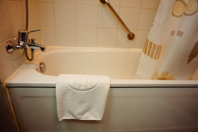 Bathroom 5, CITIC Hotel Beijing Airport, Beijing