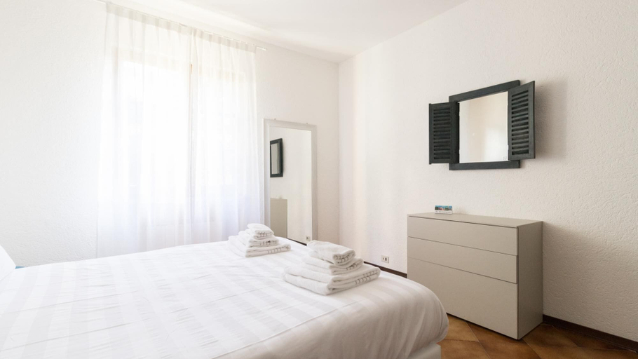 Bedroom 4, Il Borgo Apartments C2 - Sv-d600-navi44btc, Savona