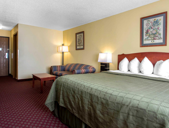 Bedroom, Quality Inn Mineral Point, Iowa