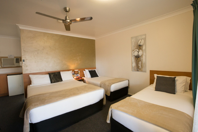 Bedroom 4, The David Motel, Rockhampton