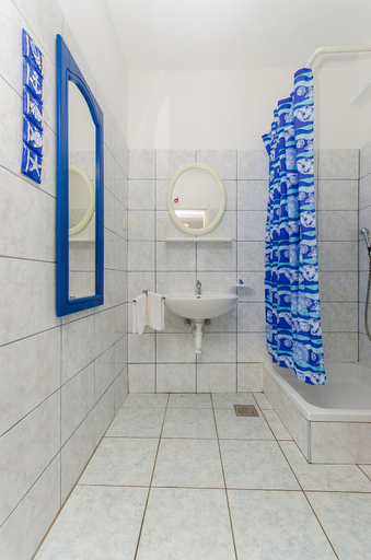 Bathroom 3, Apartments Mario, Novalja