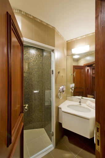 Bathroom 5, Kaucuk Hotel, Antalya