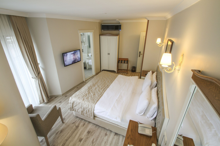 Bedroom 4, Biga Palas Hotel, Biga