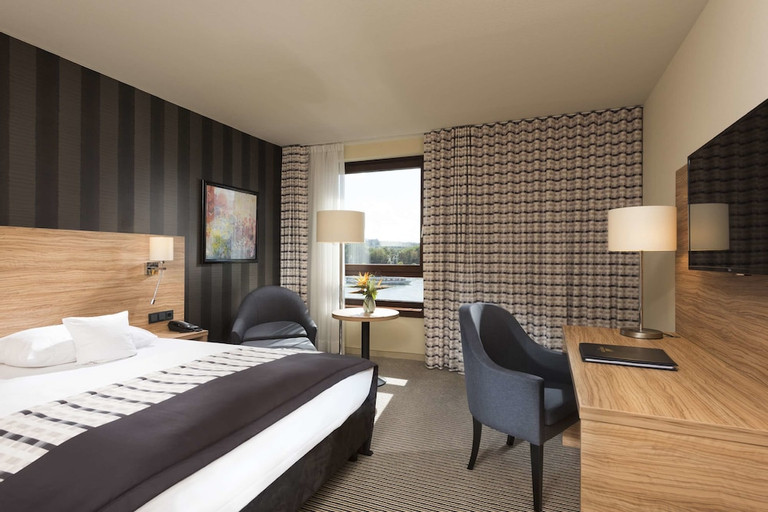 Bedroom 3, Maritim Hotel Konigswinter, Rhein-Sieg-Kreis