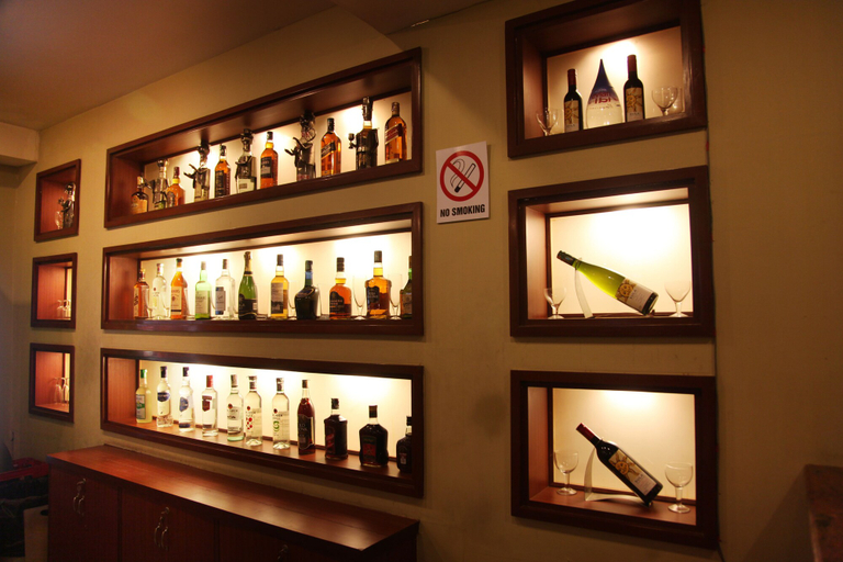 Food & Drinks 5, Pal Heights, Khordha