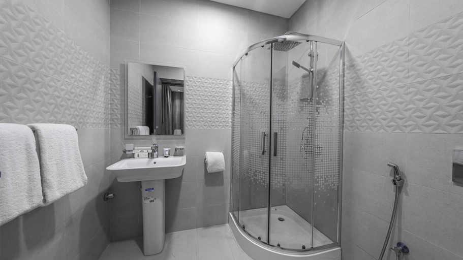 Bathroom 4, Mabaat - Alsalama - 513, Jeddah