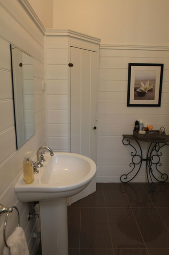 Bathroom 3, Healesville Garden Accommodation, Yarra Ranges - North