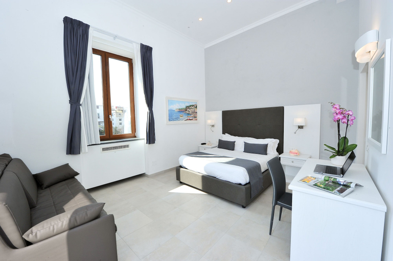 Bedroom 3, Villa Emanuel, Napoli