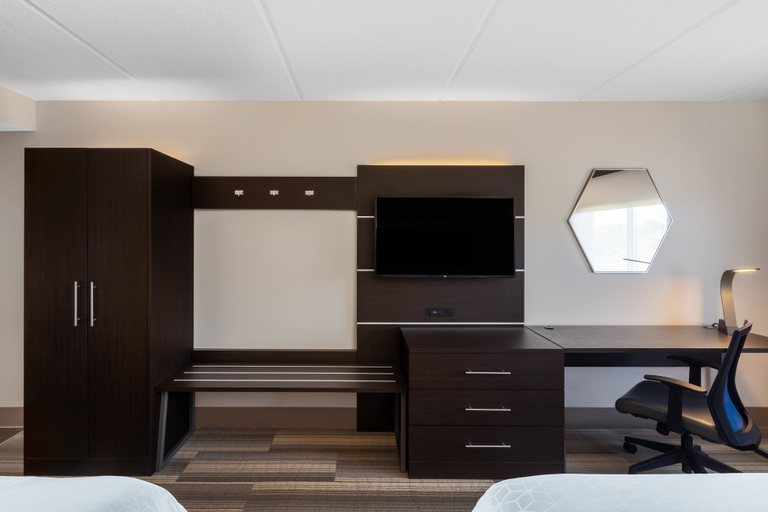 Bedroom 3, Holiday Inn Express & Suites BLUFFTON @ HILTON HEAD AREA by IHG, Beaufort