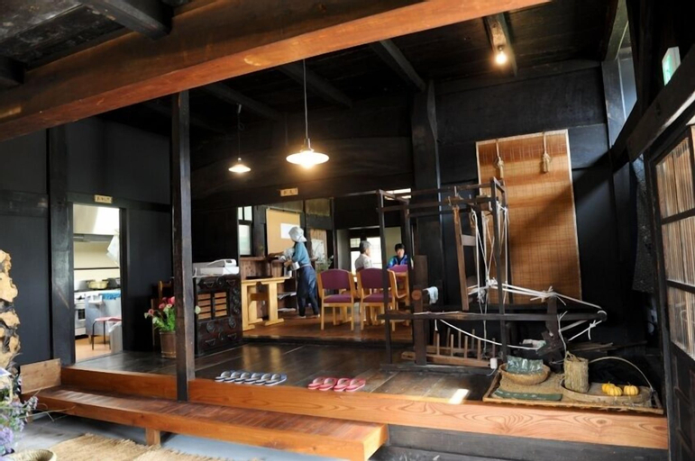 Others 3, Yukiwariso, Otari