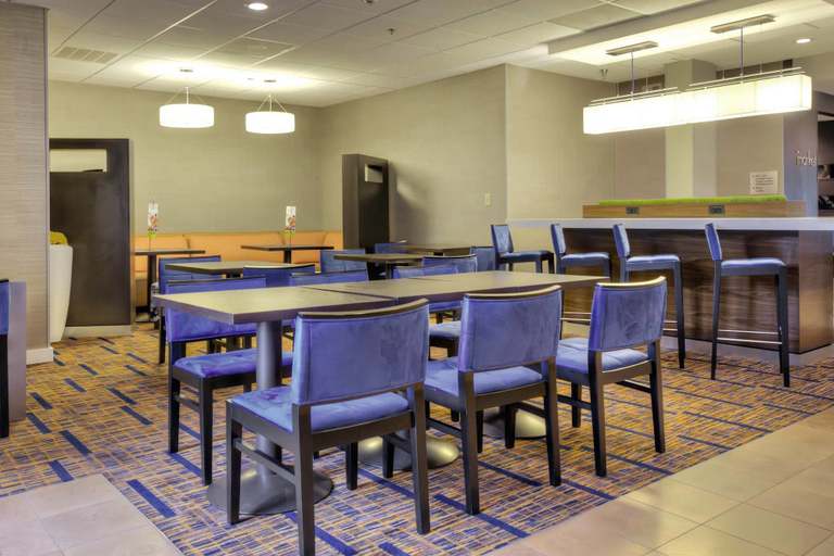Food & Drinks 5, Courtyard by Marriott Raleigh Crabtree Valley, Wake