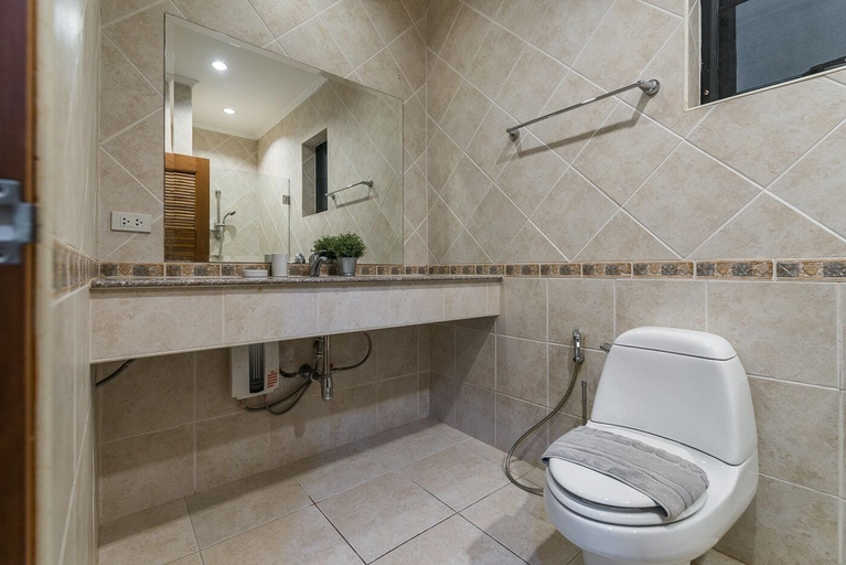 Bathroom 4, AnB poolvilla 2BR with private beach, Pattaya