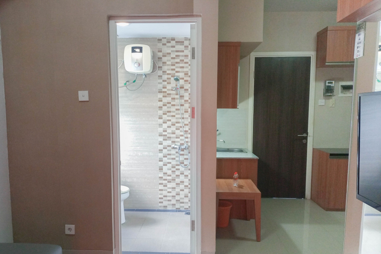 Interior 3, Comfort And Minimalist 1Br At Student Castle Yogyakarta Apartment, Sleman