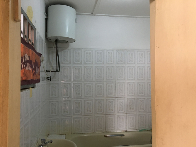 Bathroom 4, Conquer Yard, Accra