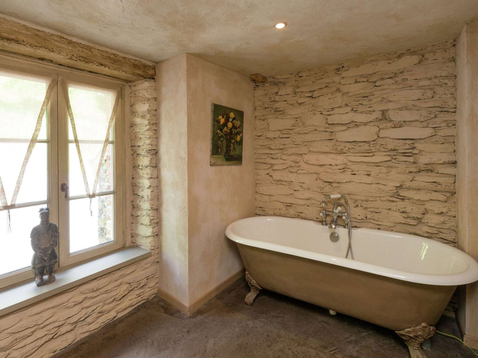 Bathroom 4, Magnificent Manor in Vresse-sur-semois With Sauna, Namur