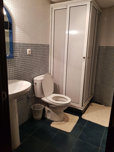 Bathroom 4, Mirador Majorel, Marrakech