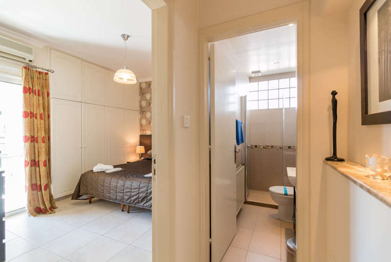 Bedroom 2, Hill View Restaurant & Apartments