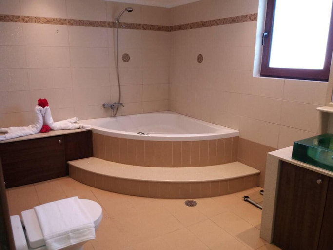 Bathroom, Maia Luxury Pool Villa in Afandou Rhodos, South Aegean