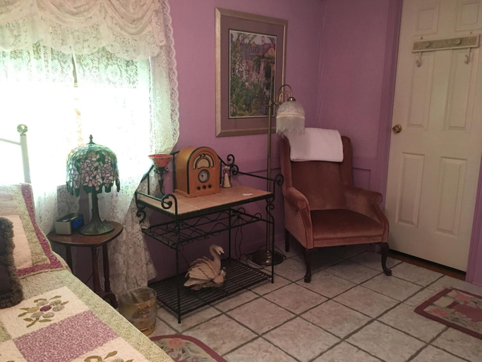 Bedroom 4, Shady Lady Bed & Breakfast, Nye