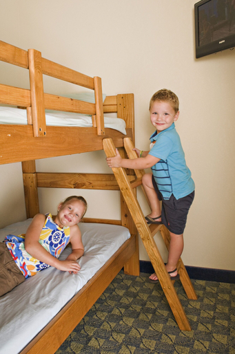 Bedroom 3, The Branson Waterpark Hotel, Taney