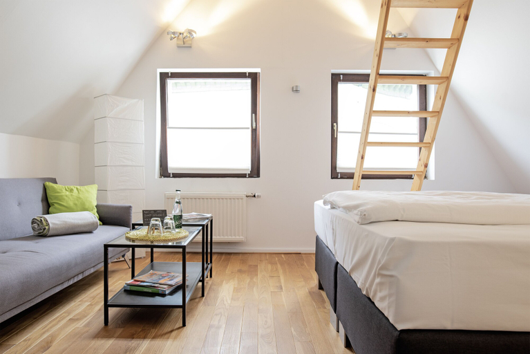 Bedroom 4, Essgold, Mettmann