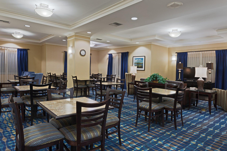 Holiday Inn Express & Suites FORT PIERCE WEST, Saint Lucie