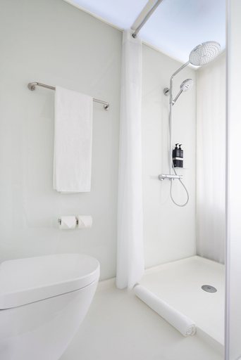 Bathroom 5, YaTi by Artyzen Hongqiao Shanghai, Shanghai