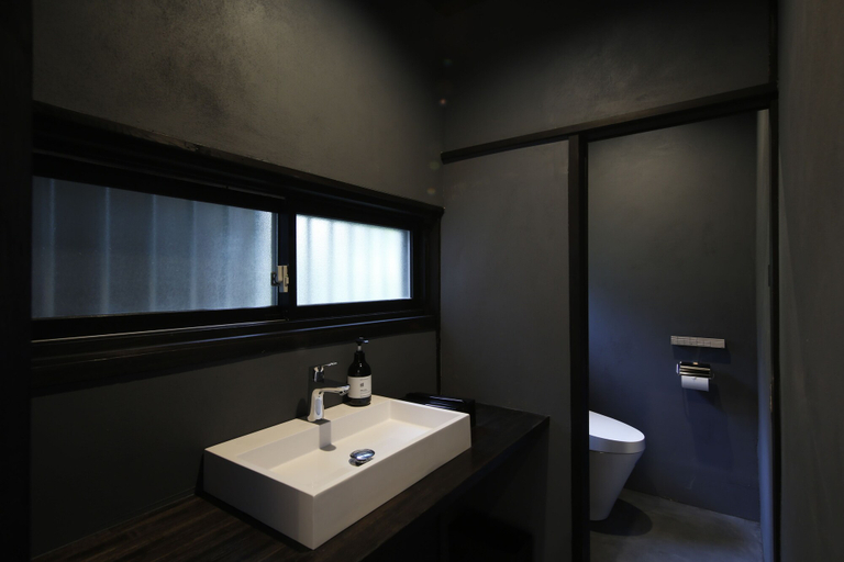 Bathroom 4, ZEN VAGUE - Hostel, Kamakura