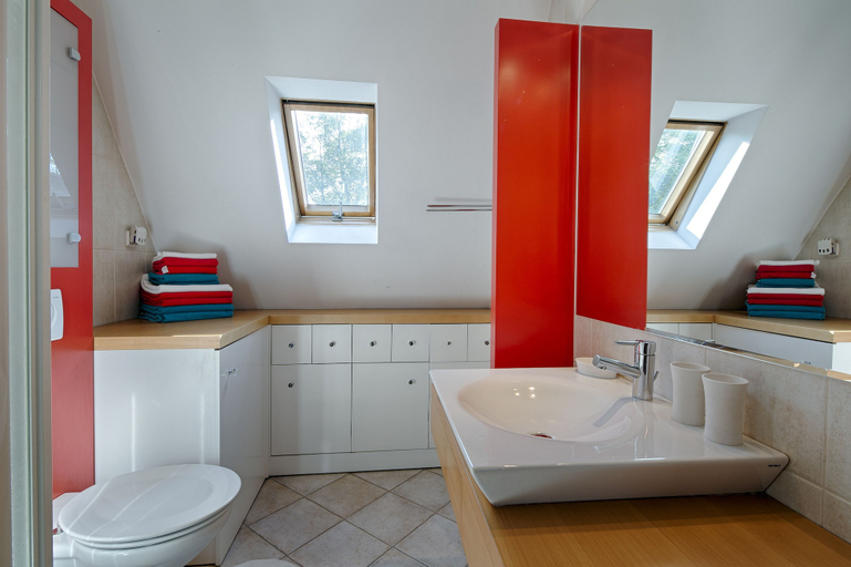 Bathroom 3, Apartament Red Wine Centrum dla 6 osób, Tatra