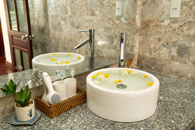 Bathroom 3, The Muse House, Da Nang