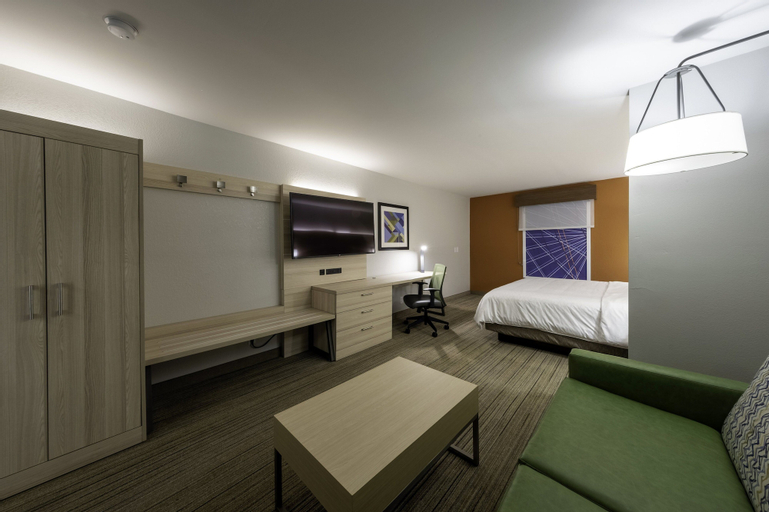 Bedroom 19