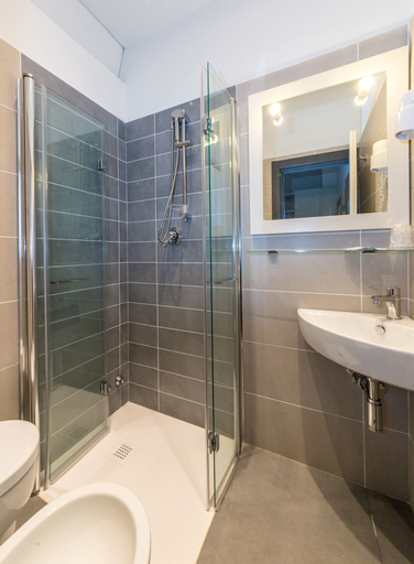 Bathroom 4, Hotel Torino, Venezia