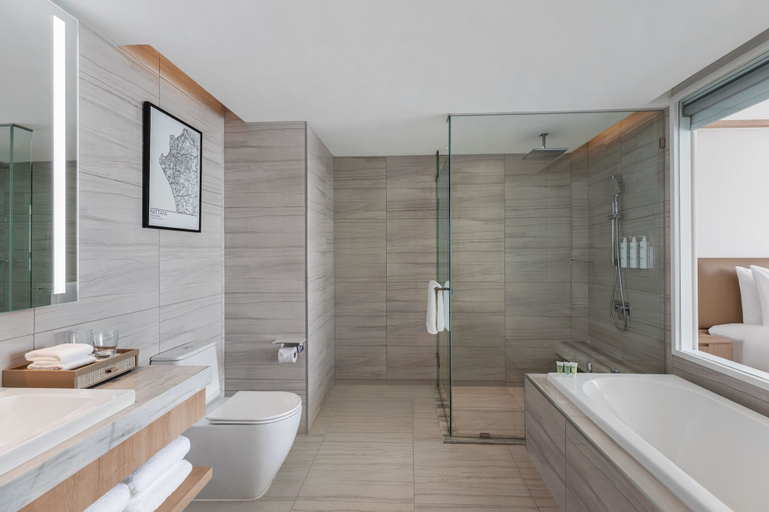 Bathroom 5, Courtyard By Marriott North Pattaya, Pattaya