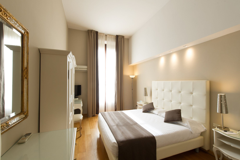 Bedroom 3, Hotel Cosimo De' Medici, Florence